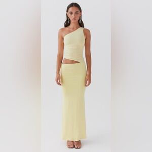 Peppermayo seranella one shoulder maxi dress in the color lemon. NEVER WORN
